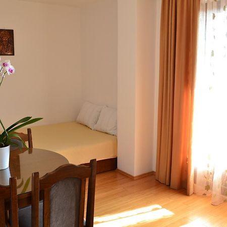 Apartment Matea Petrovac ภายนอก รูปภาพ